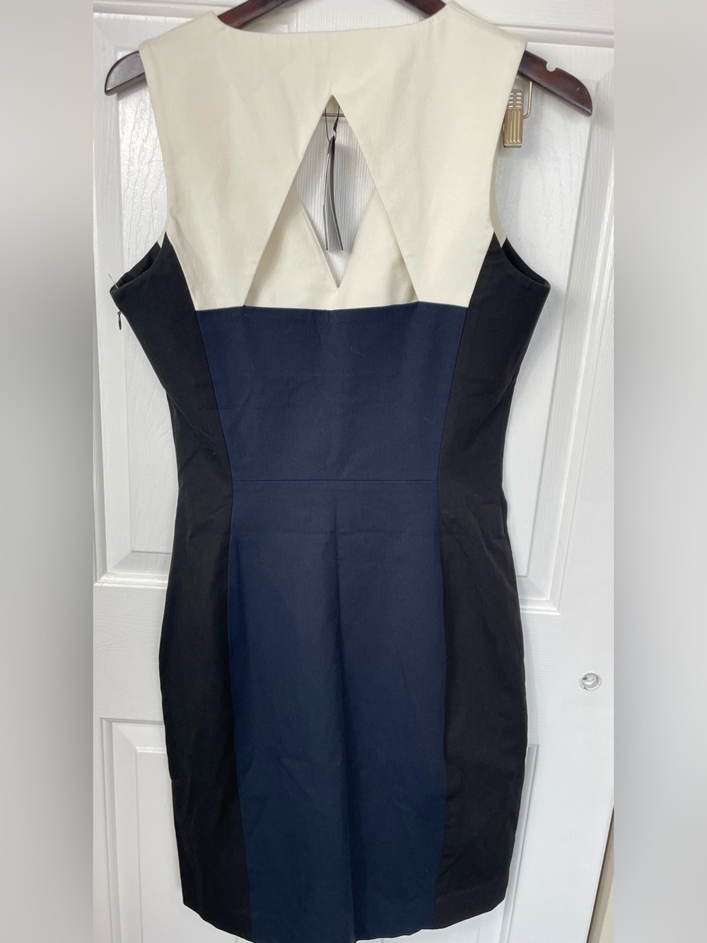 New $140 BANANA REPUBLIC Sloan 12‎ Large Colorblock Cutout Sheath Dress - Picture 5 of 10